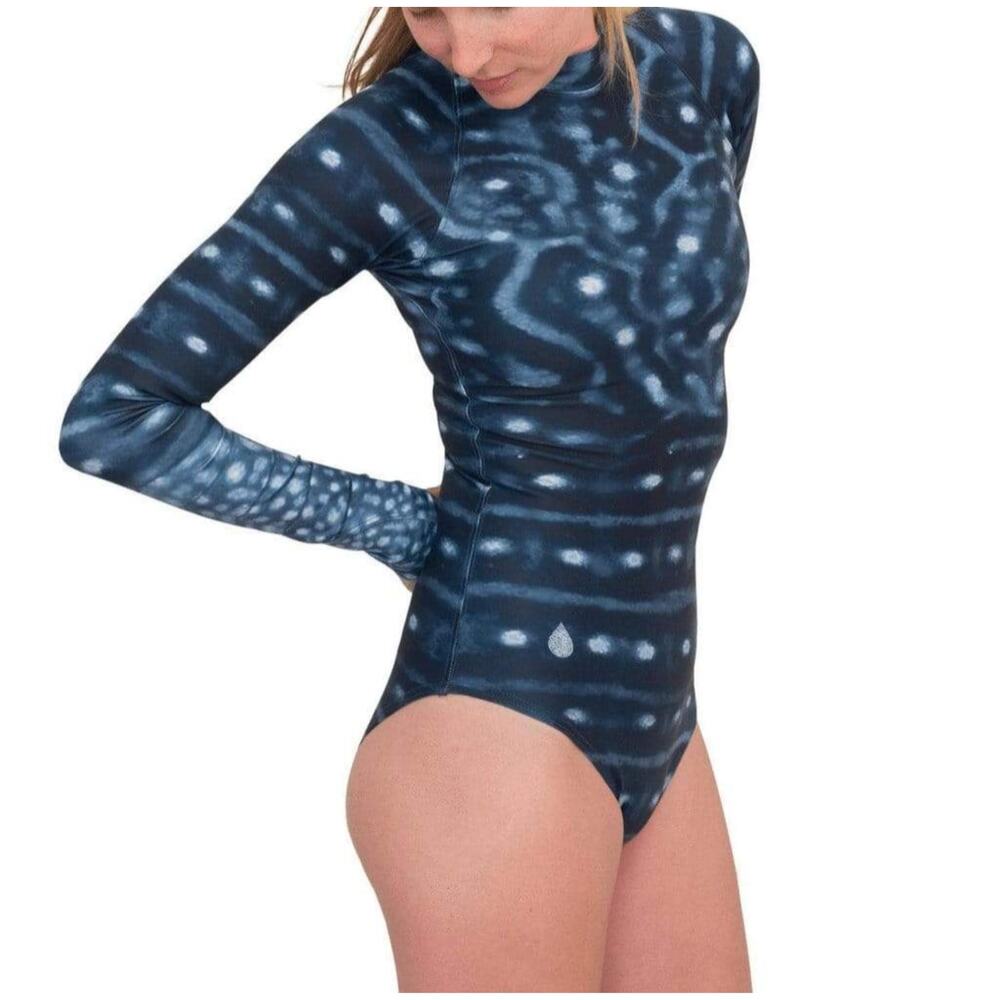 NWT Waterlust Whale Shark Rashguard Sun Suit in size Large - Picture 3 of 11